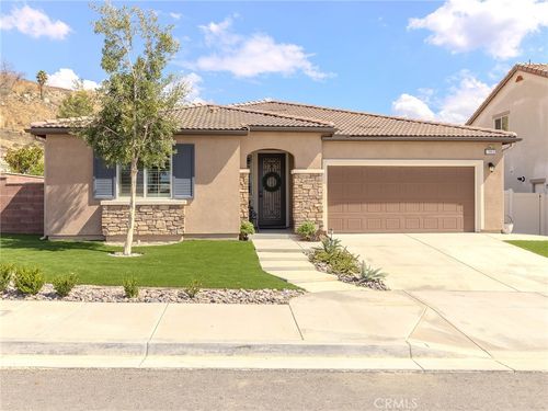 7863 Portofino St, Highland, CA, 92346-6378 | Card Image