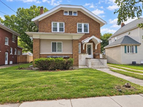 324 Paris Ave, Rockford, IL, 61107-4439 | Card Image