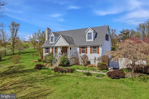 173 Ridgeview Dr, Berkeley Springs, WV, 25411-5188 | Card Image