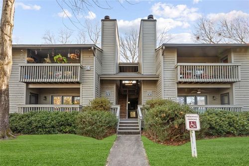 414 Tuxworth Cir, Decatur, GA, 30033-5617 | Card Image