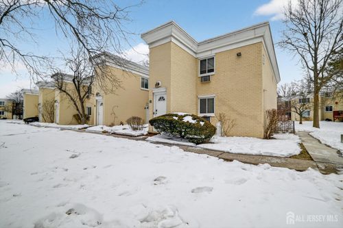 5a-22 Lake Ave, East Brunswick, NJ, 08816-1812 | Card Image
