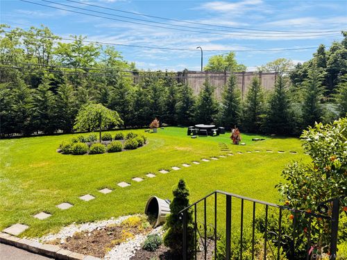 52 Miller Pl, Syosset, NY, 11791-5602 | Card Image