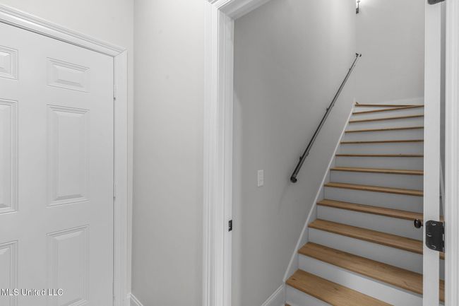 72-web-or-mls-202 Lizzy-36 | Image 53