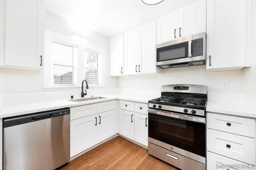 8655 Valencia Street, Spring Valley, CA, 91977 | Card Image