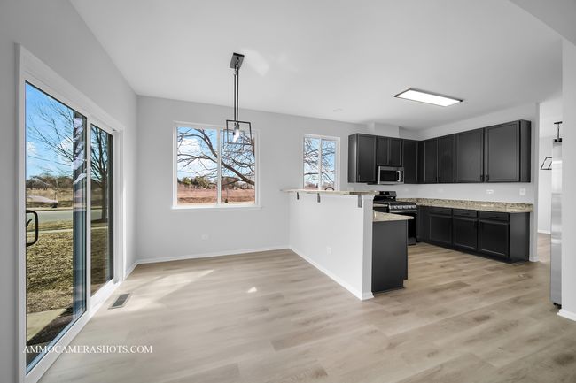 2450 Geneva Ln, House other with 5 bedrooms, 4 bathrooms and 6 parking in Montgomery IL | Image 11