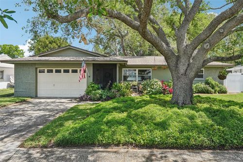 11469 Imperial Grove Dr E, Largo, FL, 33774-4036 | Card Image