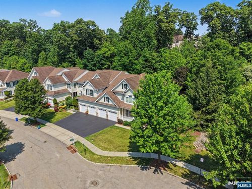 79 Mackenzie Ln S, Denville, NJ, 07834-3721 | Card Image