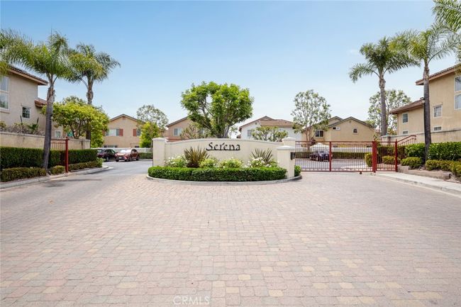 69 Serena Way, Condo with 4 bedrooms, 3 bathrooms and 2 parking in Stanton CA | Image 13