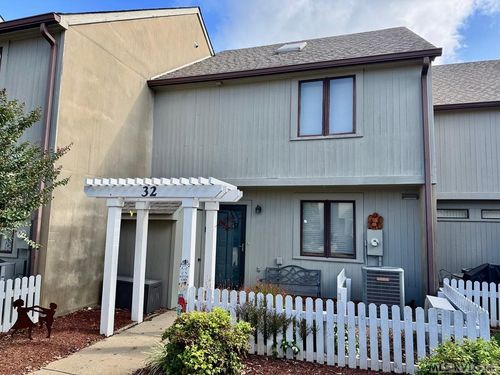 32 The Moorings, Clarksville, VA, 23927-9295 | Card Image