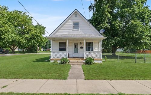708 W Water St, Farmer City, IL, 61842-1358 | Card Image