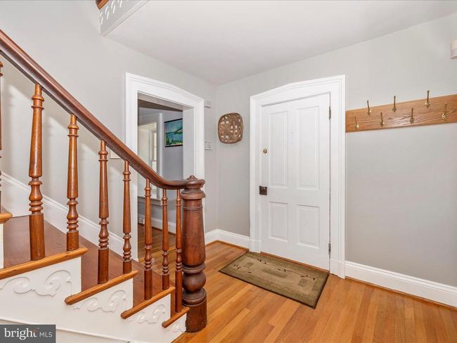 9314 Pear Ln, House other with 4 bedrooms, 3 bathrooms and null parking in FREDERICK MD | Image 4