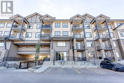 121-117 Copperpond Common Se, Calgary, AB, T2Z5E2 | Card Image