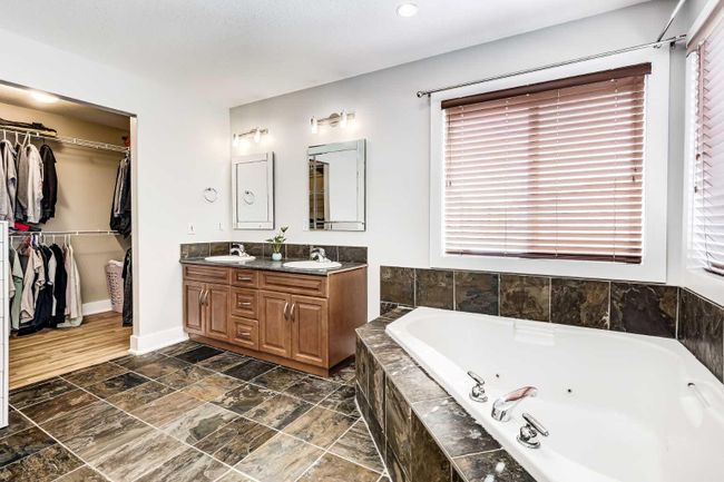 333 Bayside Place Sw, Home with 4 bedrooms, 3 bathrooms and 4 parking in Airdrie AB | Image 19