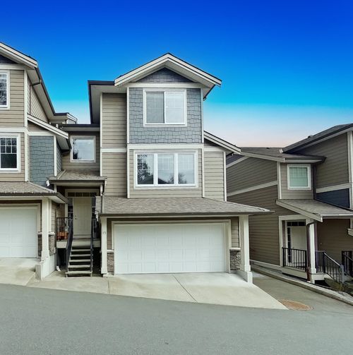 15 - 11384 Burnett Street, Townhouse with 3 bedrooms, 2 bathrooms and 2 parking in Maple Ridge BC | Card Image