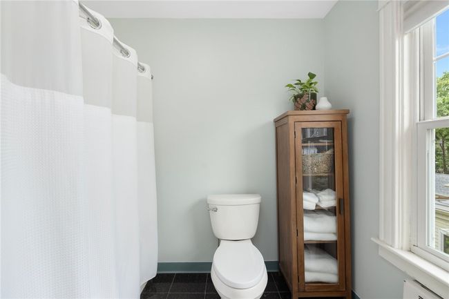 204 8 Th St, House other with 3 bedrooms, 2 bathrooms and 3 parking in Providence RI | Image 30