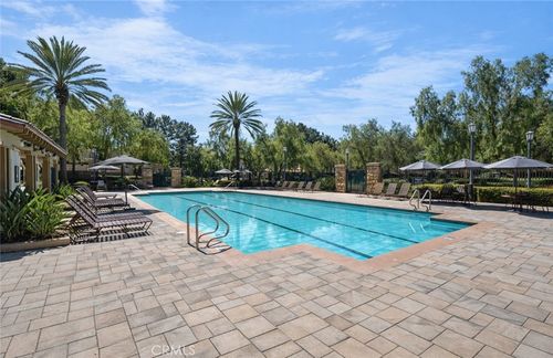 2405 Crescent Oak, Irvine, CA, 92618-4012 | Card Image