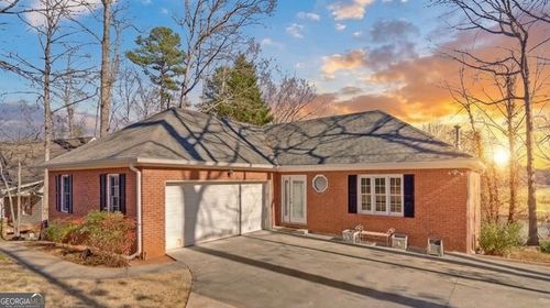 131 Sunrise Dr, Lavonia, GA, 30553-2682 | Card Image