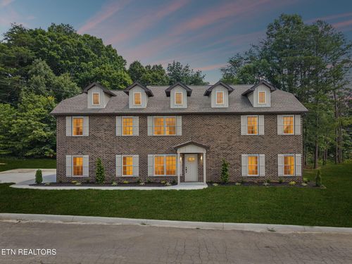 1416 Broad Run Dr, Maryville, TN, 37803-6058 | Card Image