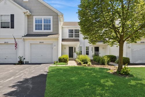 2010 Orchard Ln, Carpentersville, IL, 60110-3329 | Card Image