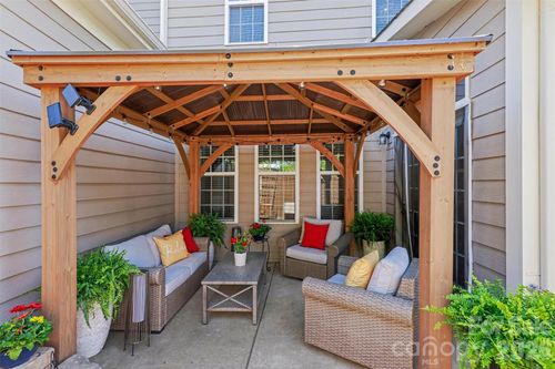 2020 Cramer Place Ct, Cramerton, NC, 28032-1693 | Card Image