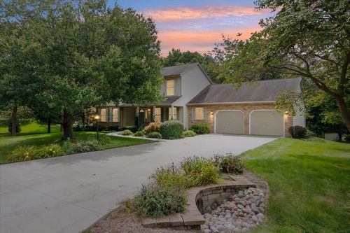 16041 Huntington Dr, Bloomington, IL, 61705-5527 | Card Image
