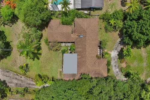 65 Ne 152nd St, Miami, FL, 33162-4246 | Card Image