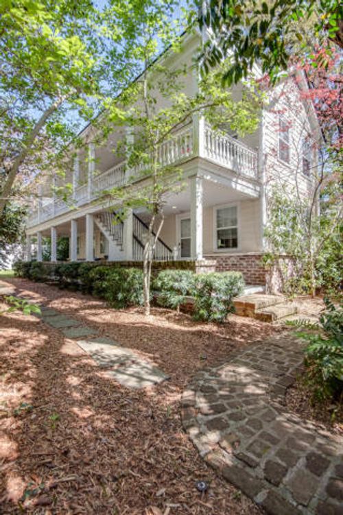 apt-2-36 Charlotte St, Charleston, SC, 29403-6688 | Card Image