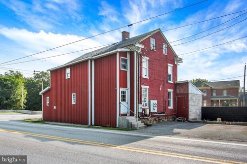 5998 Colonial Valley Rd, SPRING GROVE, PA, 17362-8105 | Card Image