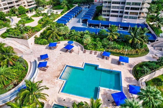 C308 - 3 Grove Isle Dr, Condo with 2 bedrooms, 2 bathrooms and null parking in Coconut Grove FL | Image 15