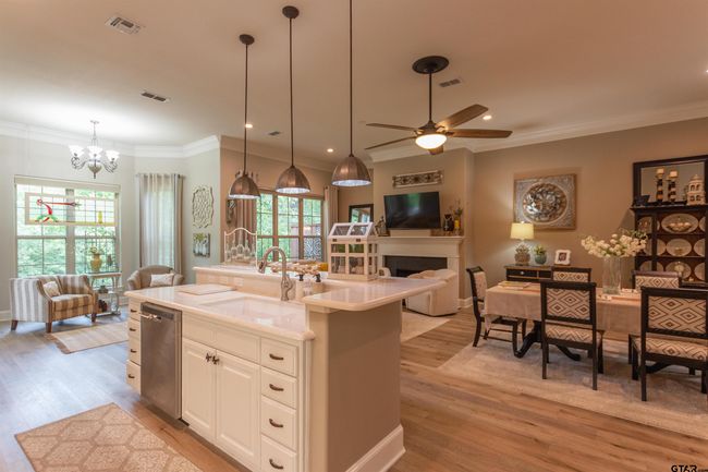 UNIT-1603 - 1857 Stonecrest Blvd, Condo with 3 bedrooms, 2 bathrooms and null parking in Tyler TX | Image 7