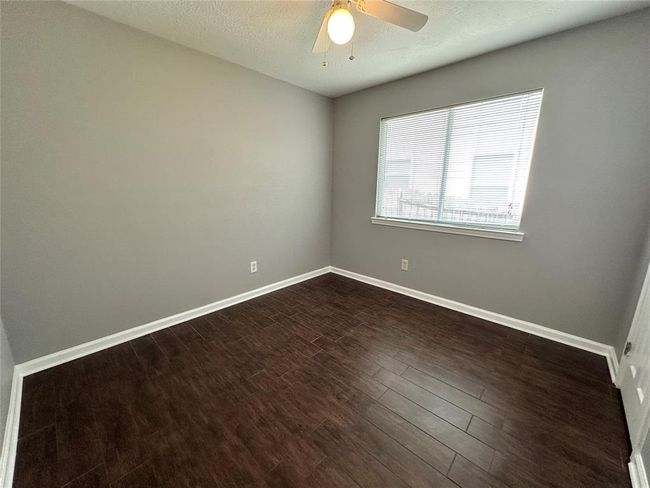 2827 Cypress Island Dr, House other with 4 bedrooms, 2 bathrooms and 2 parking in Houston TX | Image 14