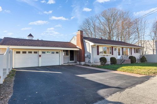 35 Little Ave, Manchester, NH, 03109-4228 | Card Image