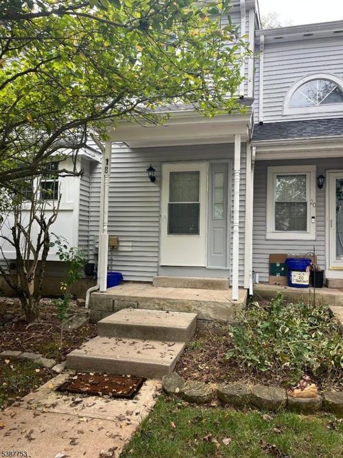 18 Pond Ct, Hillsborough, NJ, 08844-1432 | Card Image