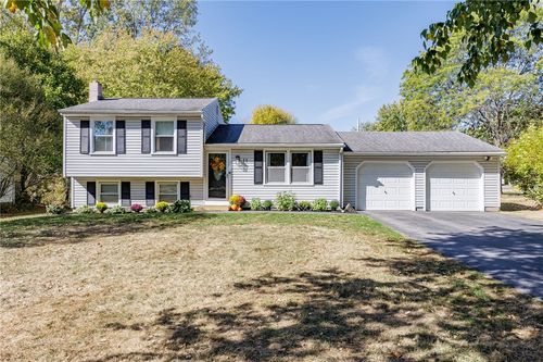 11 Province Dr, Rochester, NY, 14624-3735 | Card Image
