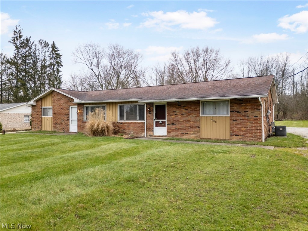 9931 Portage St Nw, Canal Fulton, OH 44614