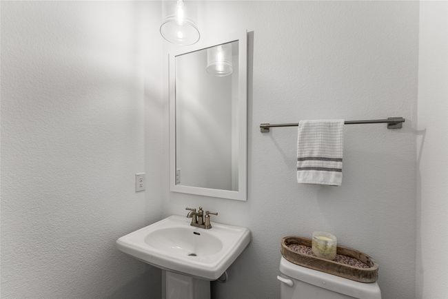 1st floor guest bathroom | Image 22