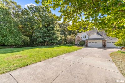 1304 Lakeside Court, House other with 4 bedrooms, 2 bathrooms and null parking in Port Byron IL | Image 2