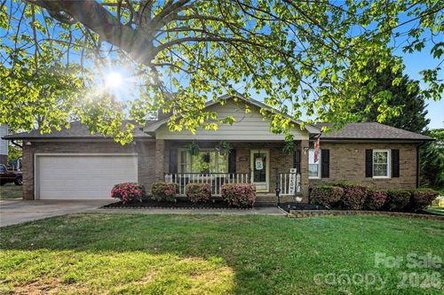 1451 31st Street Pl Ne, Conover, NC, 28613-8615 | Card Image