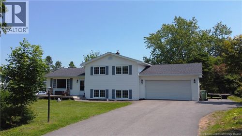 16 Cathline Dr, Saint John, NB, E2N2C1 | Card Image