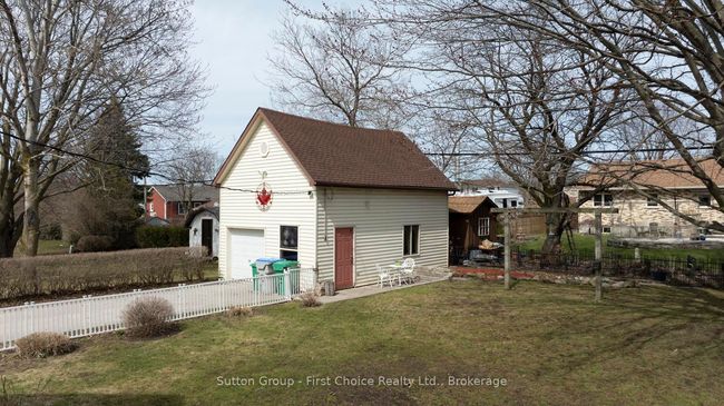 313 Huron Rd, House other with 3 bedrooms, 2 bathrooms and 4 parking in Goderich ON | Image 7