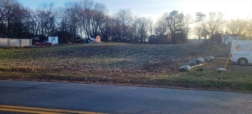 94 Hampson St, Dracut, MA, 01826-4635 | Card Image