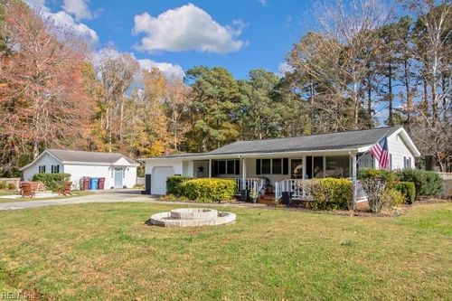 2035 Tuck St, Chesapeake, VA, 23322-2627 | Card Image