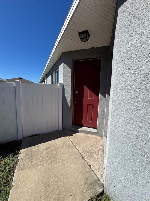 1426 Riverboat Dr, Kindred, FL, 34744-6186 | Card Image