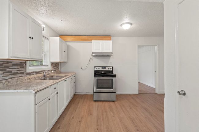 1305 Anthony St, House other with 3 bedrooms, 2 bathrooms and null parking in Gainesville TX | Image 7