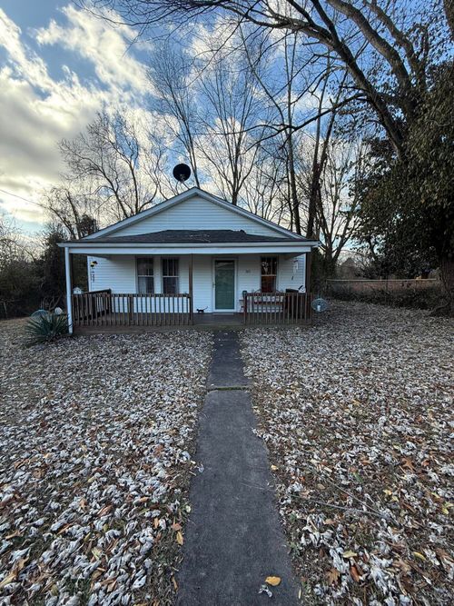 365 Maple St, Russell Springs, KY, 42642-4389 | Card Image