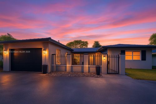 2121 Ne 62nd St, Fort Lauderdale, FL, 33308-2101 | Card Image