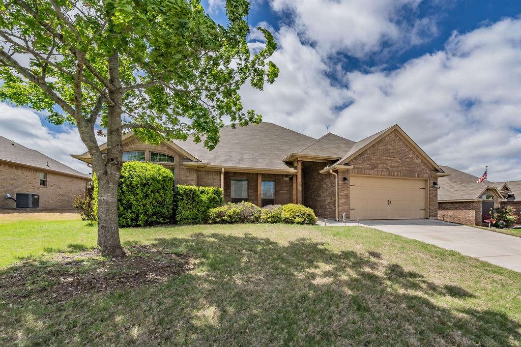 117 Emilie Court, For Sale in Weatherford Zoocasa