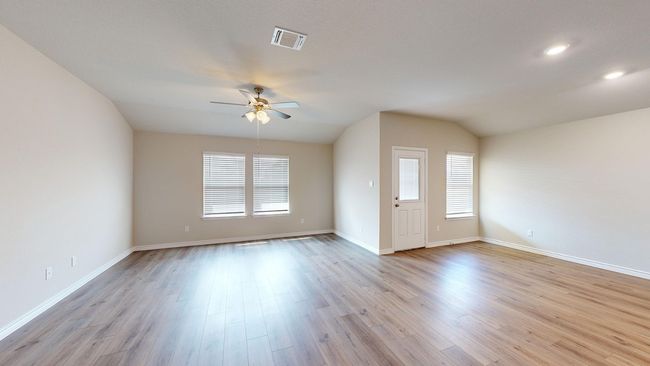 176 Creekfall Rd, House other with 4 bedrooms, 3 bathrooms and 2 parking in Burnet TX | Image 9