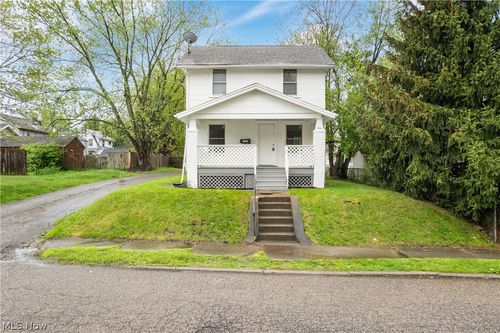 1210 17th St Ne, Canton, OH, 44705-1216 | Card Image