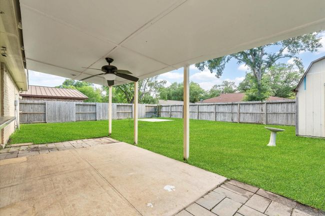 18215 Navajo Trail Dr, House other with 3 bedrooms, 2 bathrooms and 2 parking in Spring TX | Image 23